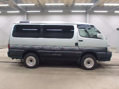 TOYOTA HIACE
