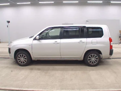 TOYOTA SUCCEED