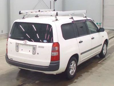 TOYOTA SUCCEED