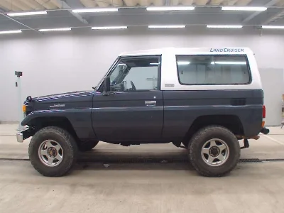 TOYOTA LAND CRUISER