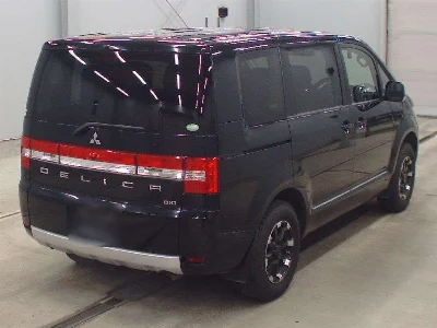 MITSUBISHI DELICA D5
