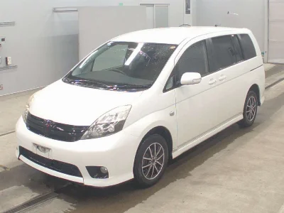 TOYOTA ISIS
