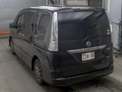 NISSAN SERENA