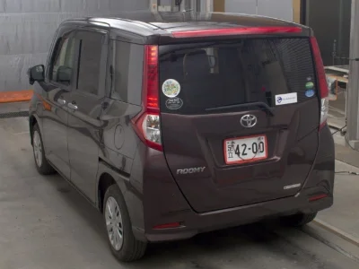 TOYOTA ROOMY
