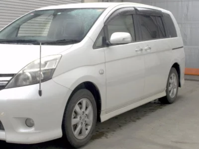 TOYOTA ISIS