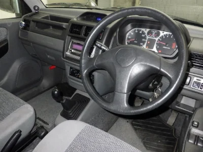 MITSUBISHI PAJERO MINI