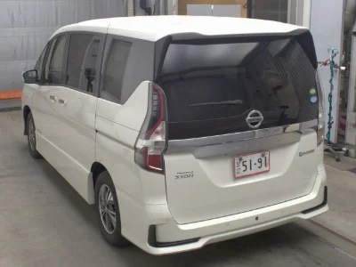 NISSAN SERENA