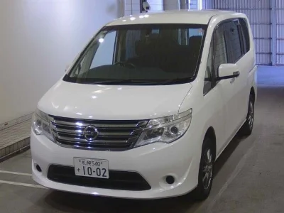 NISSAN SERENA