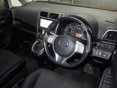 TOYOTA RACTIS