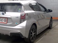Цена авто Toyota Aqua с аукционов Японии, номер кузова NHP10, пробег 85 000, оценка 2