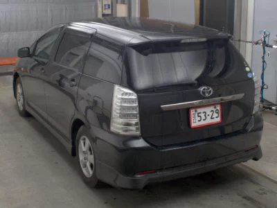 TOYOTA WISH