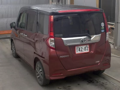 TOYOTA ROOMY