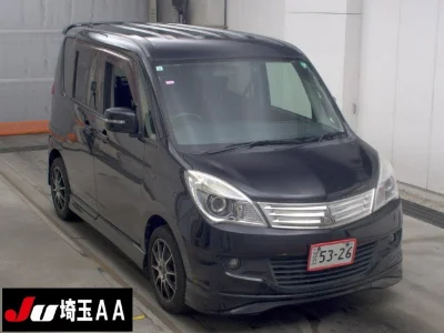 MITSUBISHI DELICA D2