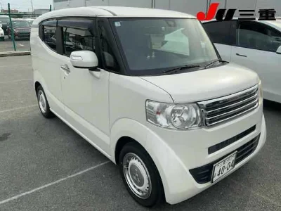 HONDA N BOX SLASH