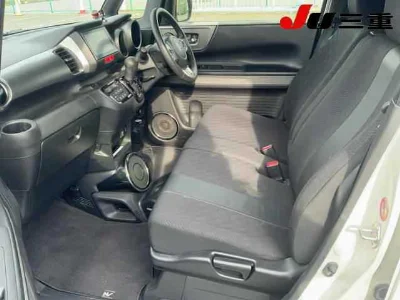 HONDA N BOX SLASH