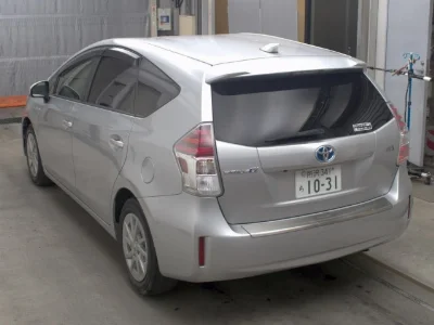 TOYOTA PRIUS ALPHA
