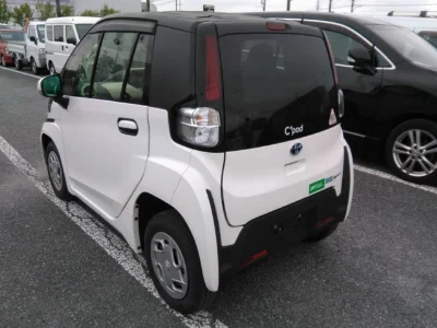 TOYOTA C+POD