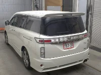 Цена авто Nissan Elgrand с аукционов Японии, номер кузова TE52, пробег 121 000, оценка 8