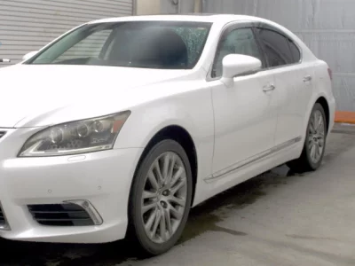 LEXUS LS