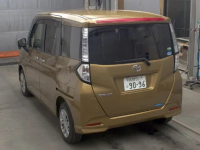 TOYOTA TANK