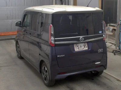 NISSAN ROOX