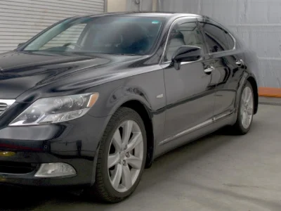 LEXUS LS