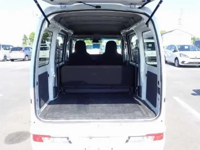 DAIHATSU HIJET VAN