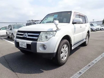 MITSUBISHI PAJERO