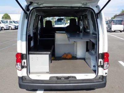 NISSAN NV200