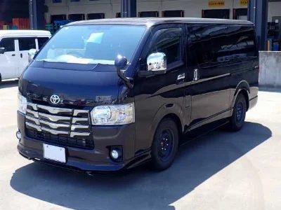 TOYOTA HIACE VAN