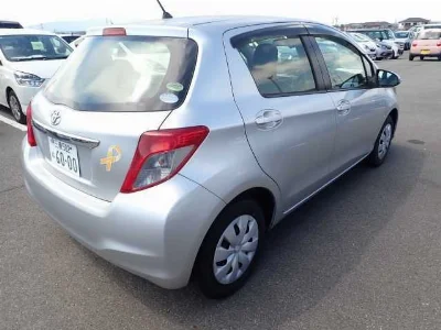 TOYOTA VITZ