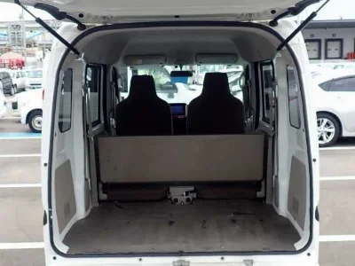 NISSAN CLIPPER VAN