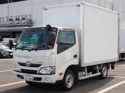 TOYOTA DYNA