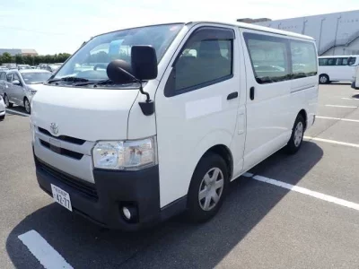 TOYOTA HIACE VAN