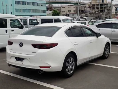 MAZDA MAZDA3