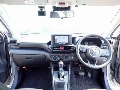 DAIHATSU ROCKY