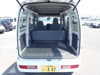 DAIHATSU HIJET VAN