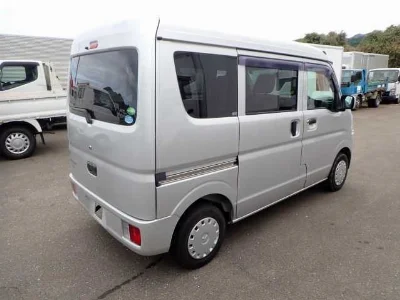 MITSUBISHI MINICAB