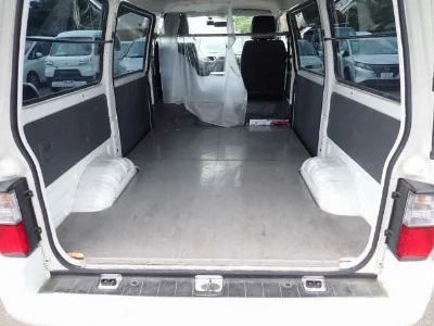 MAZDA BONGO VAN