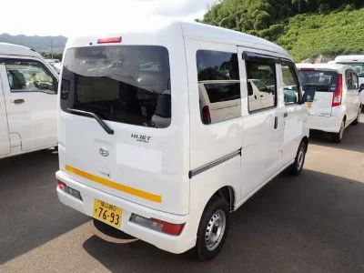 DAIHATSU HIJET VAN