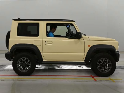 SUZUKI JIMNY SIERRA