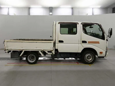 TOYOTA DYNA