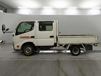 TOYOTA DYNA