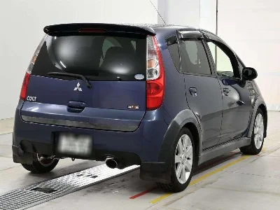 MITSUBISHI COLT