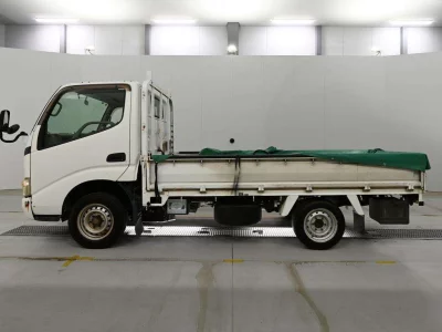 TOYOTA DYNA