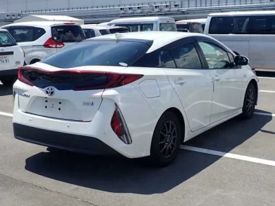 TOYOTA PRIUS PHV