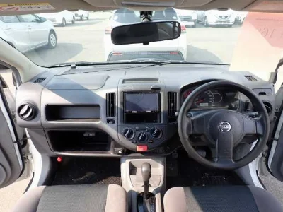 NISSAN AD