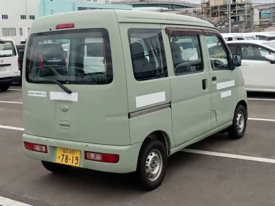 DAIHATSU HIJET VAN