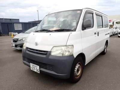 TOYOTA TOWN ACE VAN