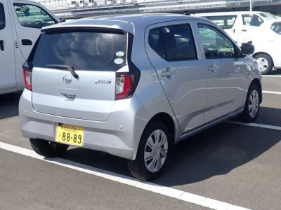 DAIHATSU MIRA E S
